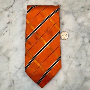Men’s Dona silk tie hand made in China